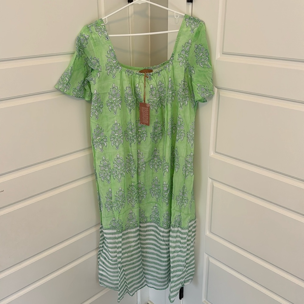 Clara the label Muslim dress/cover up